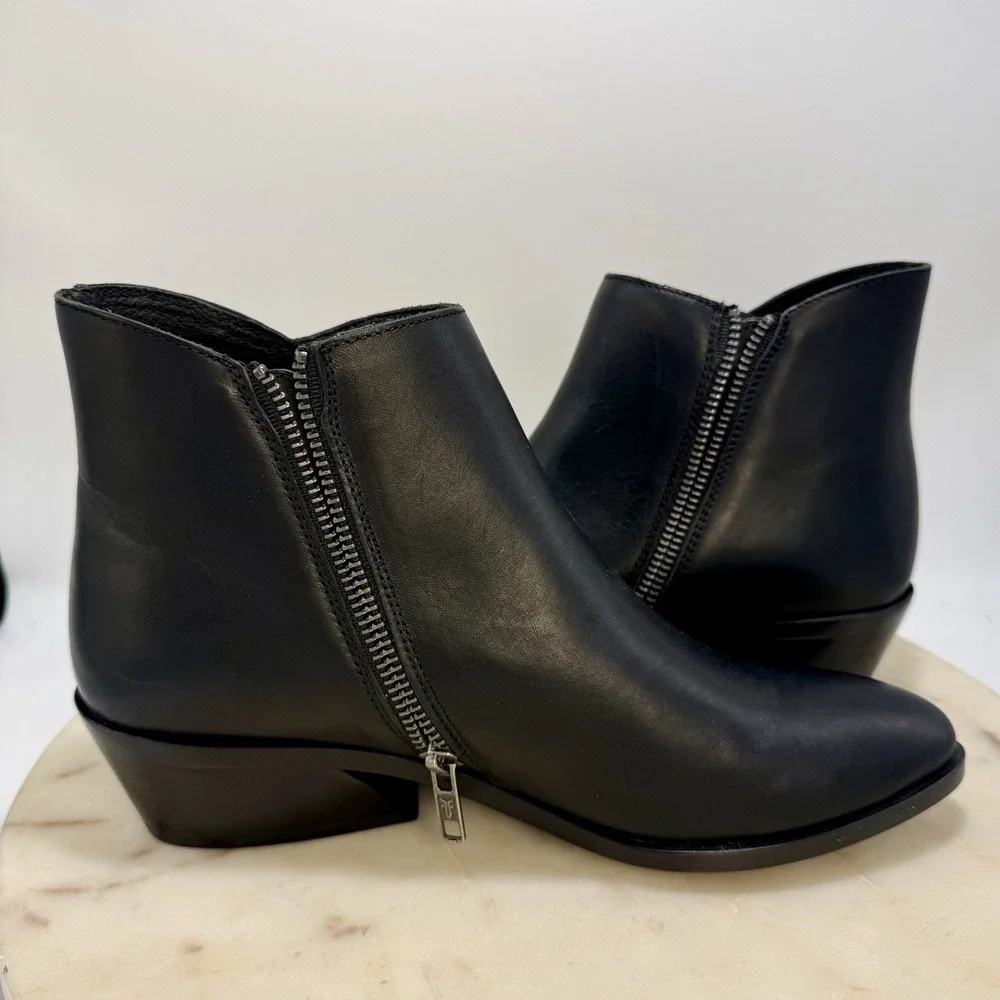 Frye Farrah Inside Zip Booties Women's Size 8M Black Leather Ankle